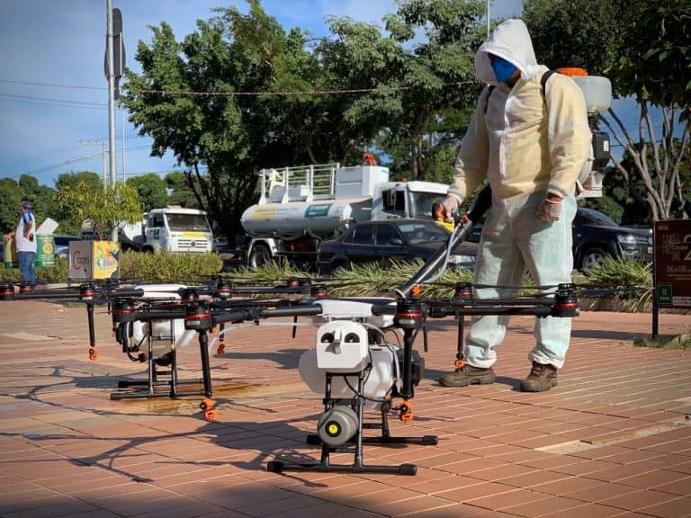 CUIABÁ ADOTA A UTILIZAÇÃO DE DRONES EM AÇÕES DE DESINFECÇÃO