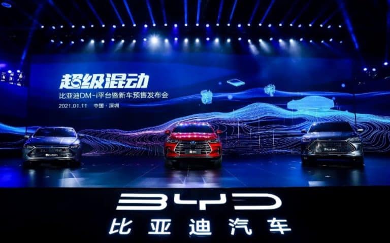 BYD LANÇA TRÊS NOVOS MODELOS DE AUTOMÓVEIS COM SISTEMA HÍBRIDO DM-I