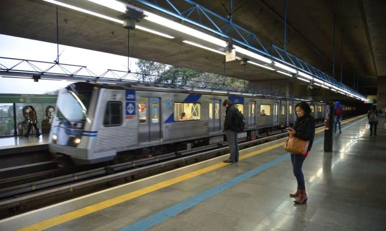 GOVERNO DE MINAS ASSINA CONCESSÃO DO METRÔ E SÃO PAULO AUTORIZA A LICITAÇÃO DO TREM INTERCIDADES