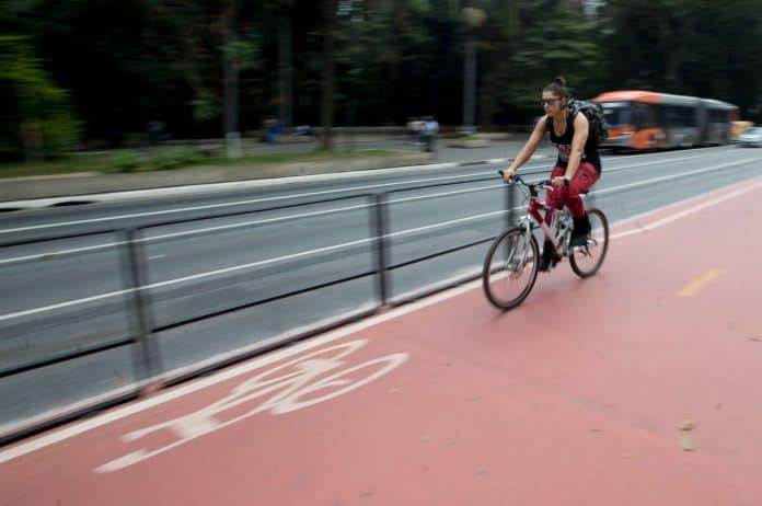 Fotografica de avenida reperesentando a mobilidade urbana no prêmio vozes do Estadão