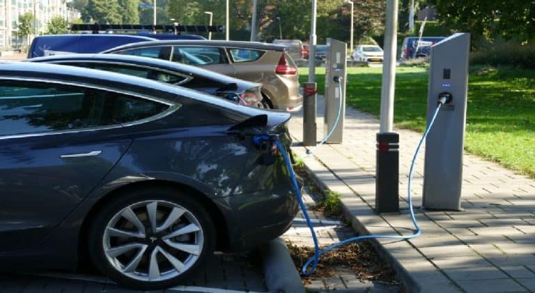 MOBILIDADE ELÉTRICA CRESCE 53% NO BRASIL COM VENDA DE CARROS ELÉTRICOS NO ÚLTIMO ANO
