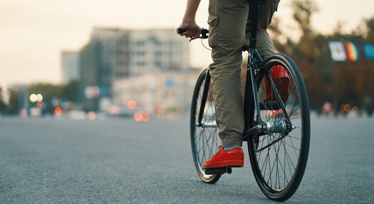 COMPARTILHAMENTO DE BICICLETAS DIMINUI POLUIÇÃO NO REINO UNIDO