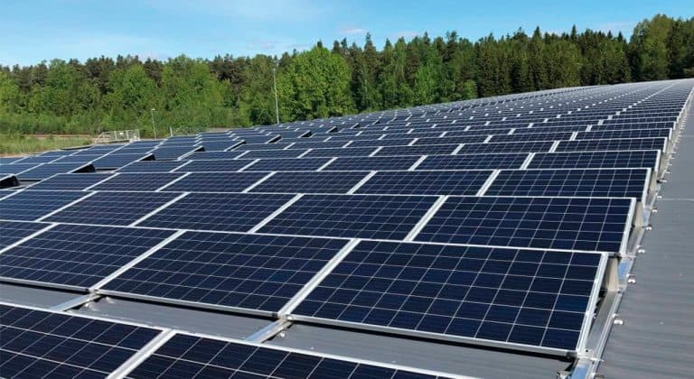 COM A CRISE HÍDRICA, ENERGIA SOLAR GANHA MAIS ADESÃO DOS CONSUMIDORES