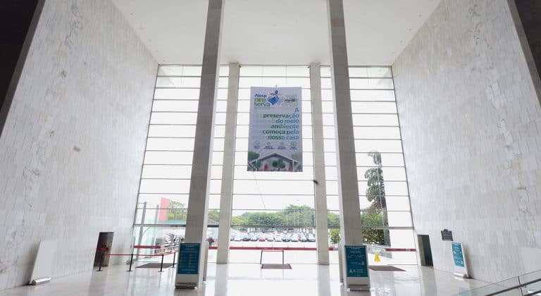 PROGRAMA ALESP PRESERVA VAI NEUTRALIZAR EMISSÃO DE CARBONO E INVESTIR EM ENERGIA SOLAR