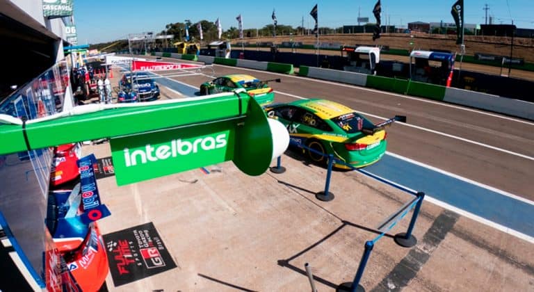 INTELBRAS LEVA TECNOLOGIA À STOCK CAR E ANUNCIA PATROCÍNIO PARA A TEMPORADA 2022