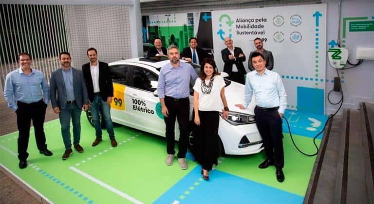 NOVE EMPRESAS LANÇAM ALIANÇA PARA DEMOCRATIZAR CARROS ELÉTRICOS NO BRASIL