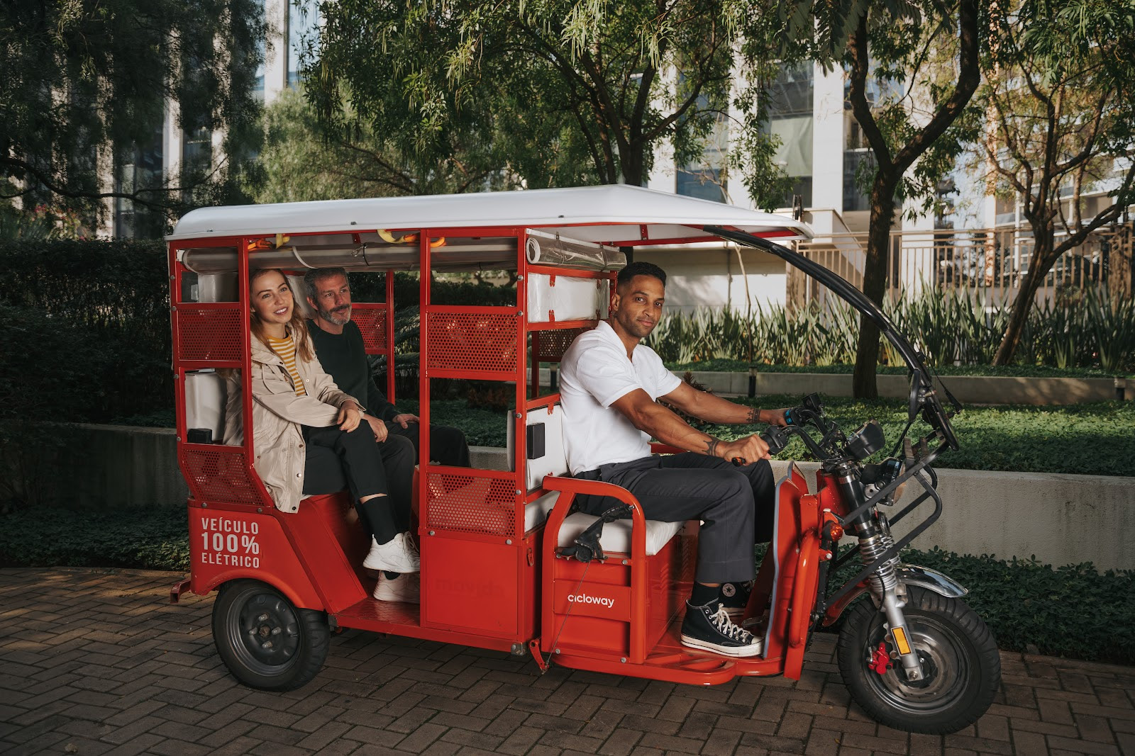 Corrida de carros elétricos em SP promove benefícios de mobilidade limpa -  Esportes - ANSA Brasil