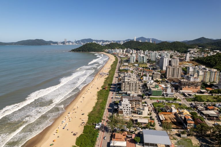 CIDADES INTELIGENTES IMPULSIONAM RESILIÊNCIA CLIMÁTICA EM MEIO ÀS MUDANÇAS AMBIENTAIS