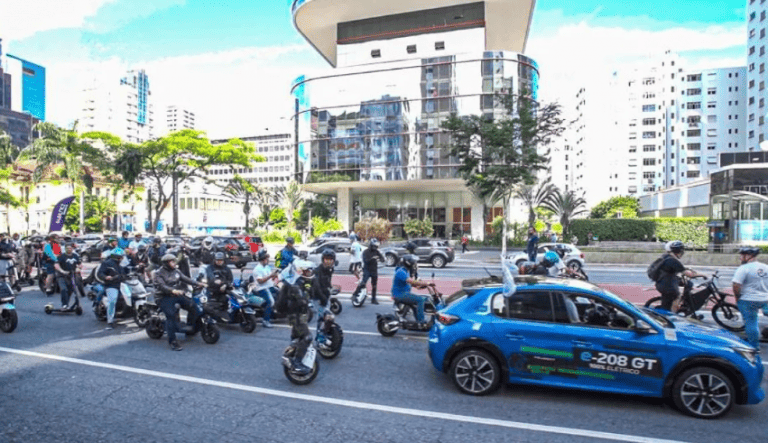 DIA DA MOBILIDADE ELÉTRICA TERÁ TEST DRIVE DE VEÍCULOS ELÉTRICOS E MINIATURAS PARA CRIANÇAS