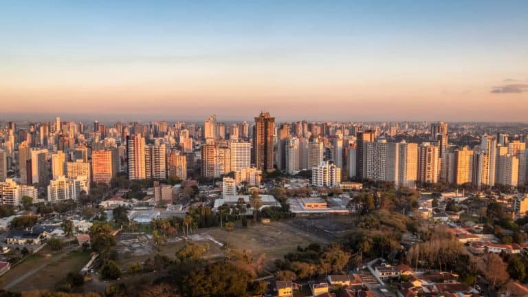 SAIBA QUAIS AS 3 CIDADES BRASILEIRAS MAIS INTELIGENTES DO MUNDO