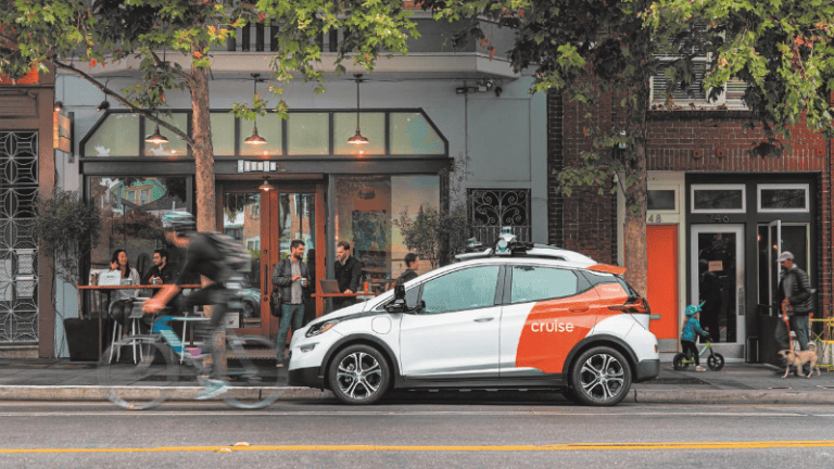 “VEÍCULOS AUTÔNOMOS E ELÉTRICOS SÃO A MOBILIDADE DO FUTURO”