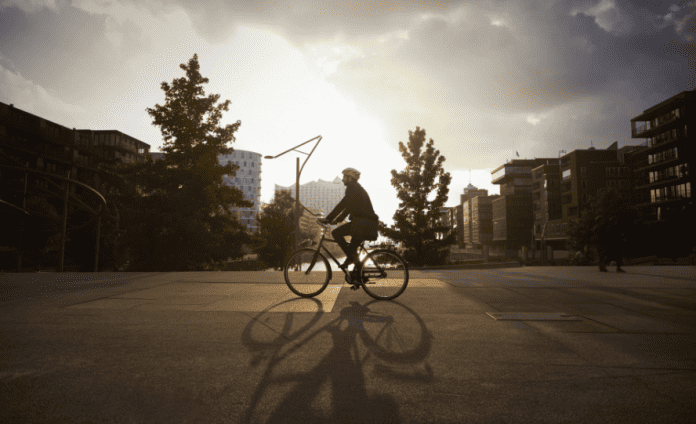 Quais os benefícios de pedalar e como ajuda na mobilidade urbana