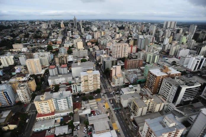 Caxias apresenta projeto para buscar financiamento de US$ 50 milhões na área de cidades inteligentes
