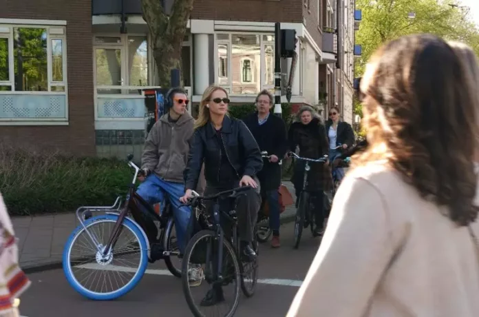 O que a cultura da bike em Amsterdã tem para ensinar para São Paulo sobre mobilidade e sustentabilidade, brasileiros relataram seu cotidiano.