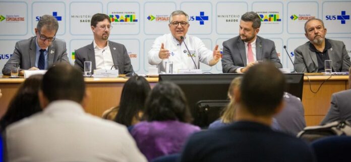 Ministério da Saúde seleciona 501 médicos especialistas para atuarem no interior do país e regiões onde há falta de profissionais
