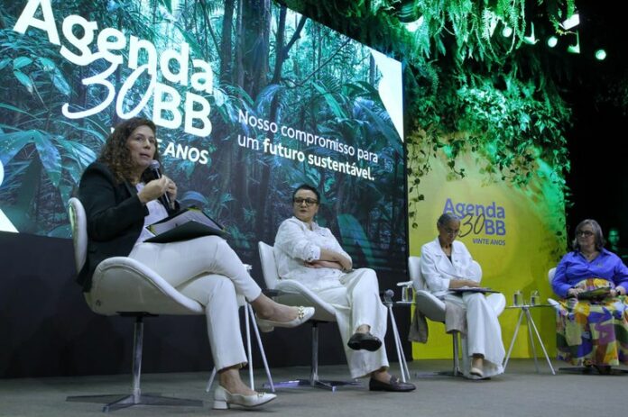 Estatais fortalecem políticas públicas e promovem sustentabilidade, afirma ministra Esther Dweck