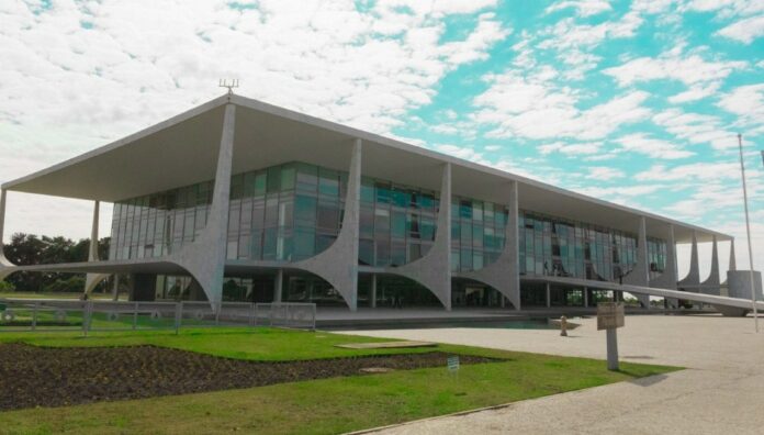 Lula dá a novo ministro da Justiça missão de focar na segurança pública; PT defendia nome de maior peso político