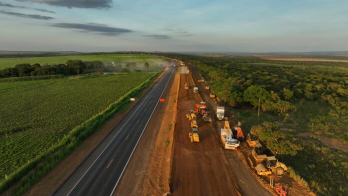 Obras aceleradas na BR-163/MT projetam conclusão da duplicação para 2026